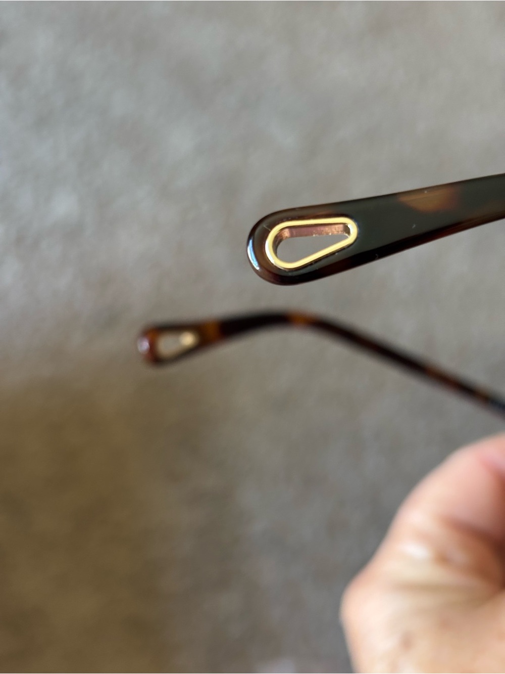 SOJOS Gradient Tortoise Shell Sunglasses - Picture 7 of 9